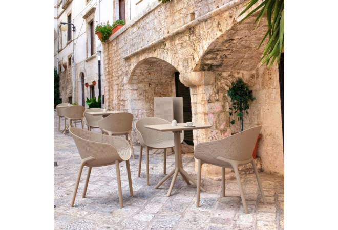 Mobilier pour terrasse CHR en extérieur Mobilier pour terrasse CHR en extérieur