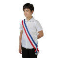 Écharpe bleu blanc rouge pour le jeune élu Conseil municipal des jeunes - Net Collectivités