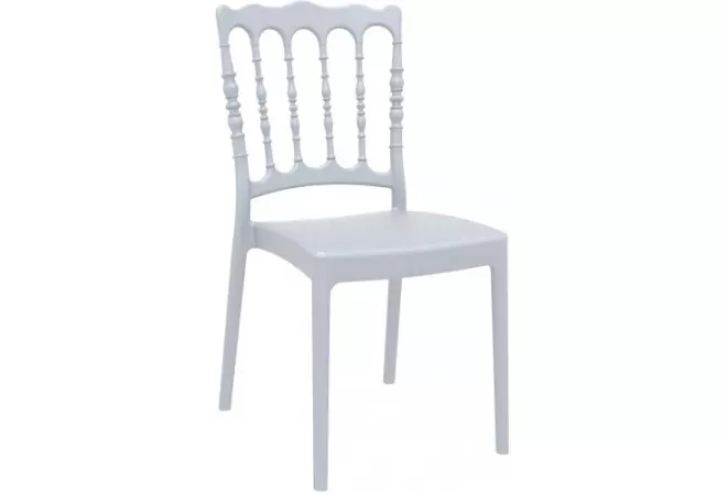 Chaise grise intérieur et extérieur
