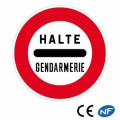 Panneau de circulation arrêt obligatoire au poste de gendarmerie (B5a)