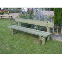 Banc de jardin en bois