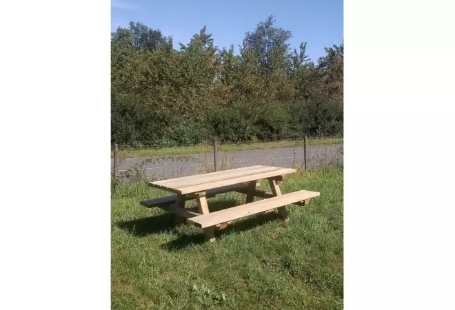 Table pique-nique en bois