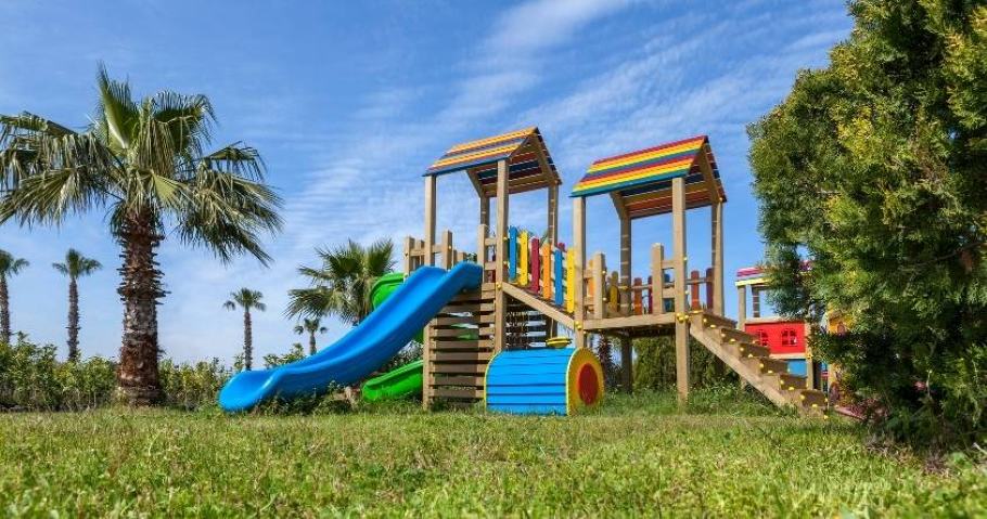 structure de jeux extérieurs pour enfants
