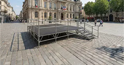Estrade podium : comment bien les choisir ?